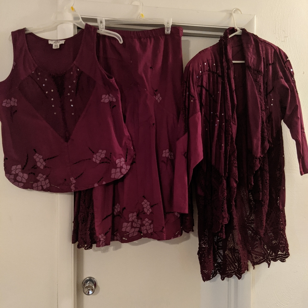 La Belle Boutique Burgundy Dress suit